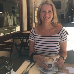 Meet your Posher, Victoria